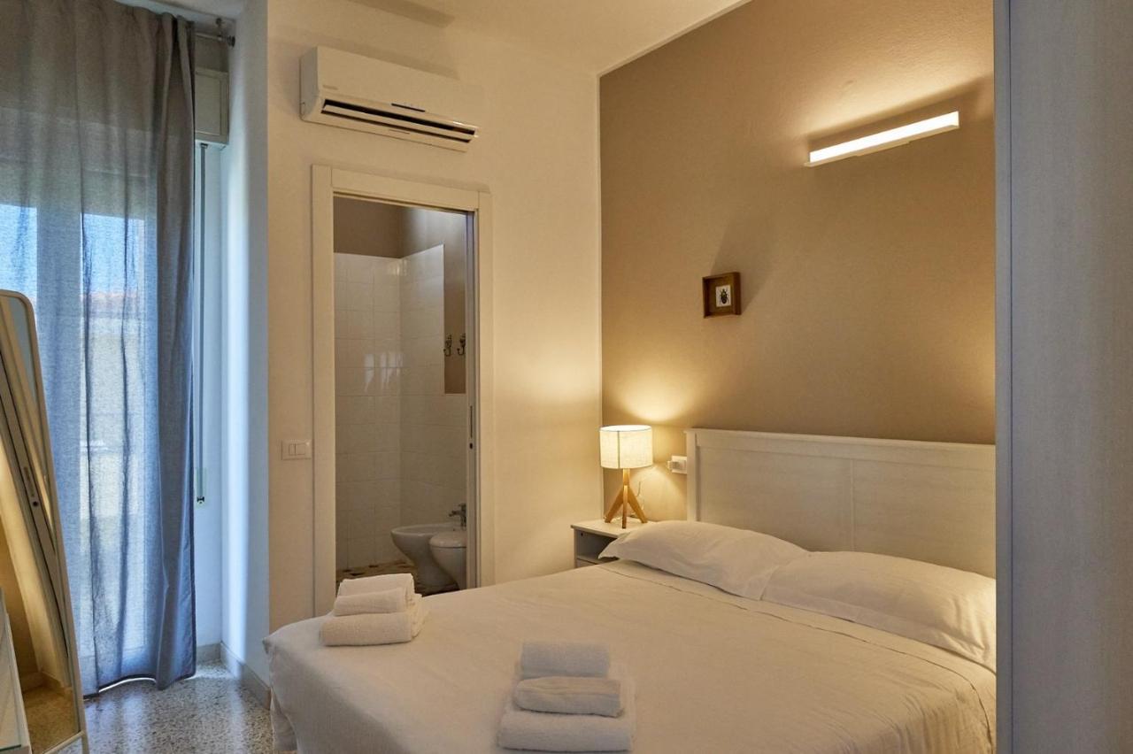 Hotel Spring Rimini Exteriör bild