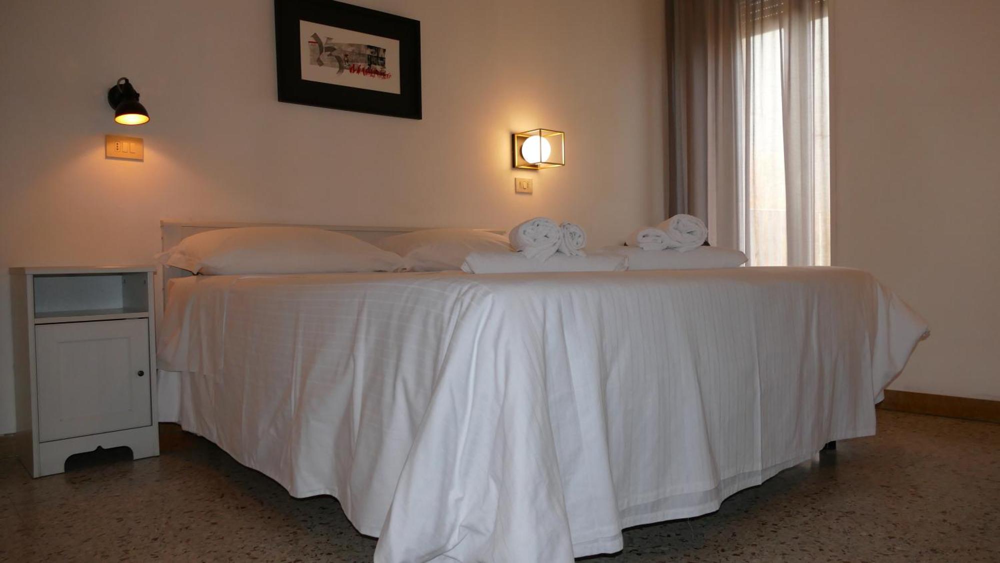 Hotel Spring Rimini Exteriör bild