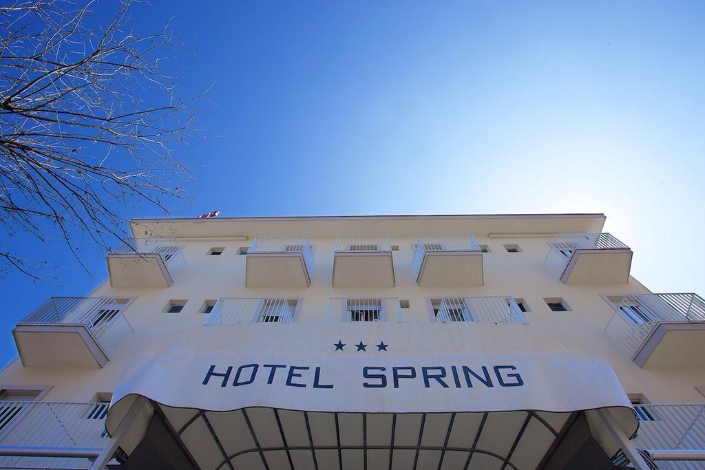 Hotel Spring Rimini Exteriör bild